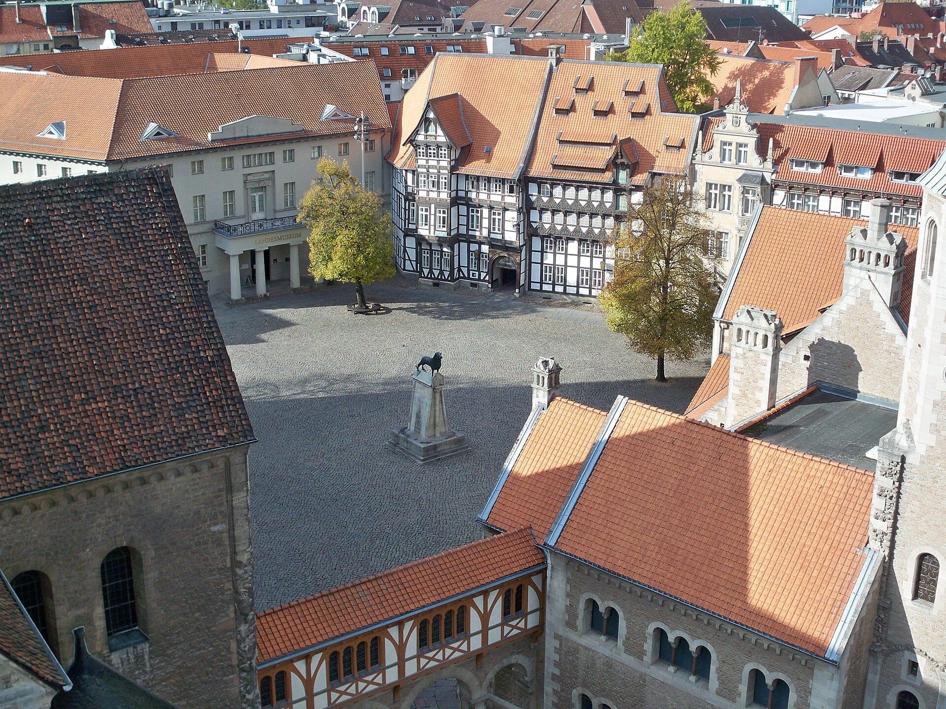 Blick über die Dächer am Burgplatz in Braunschweig